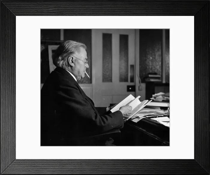 Framed Print : Barnum Of Books Framed Print : Barnum Of Books