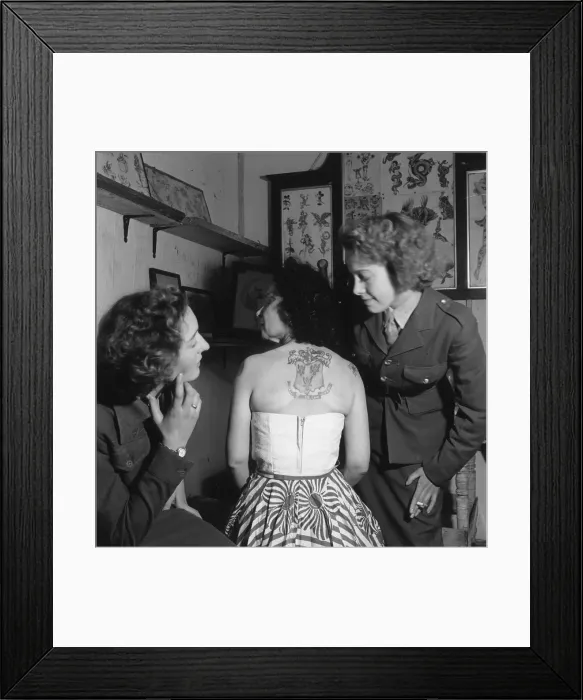 Framed Print : Family Crest Framed Print : Family Crest