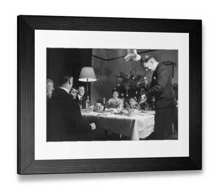 Framed Print : An Expert Xmas Framed Print : An Expert Xmas