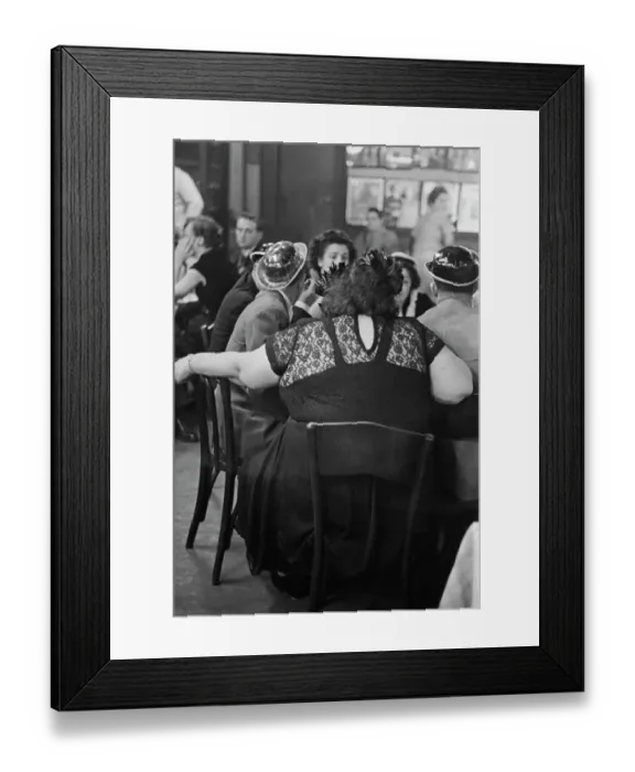 Framed Print : New York Bar Scene Framed Print : New York Bar Scene
