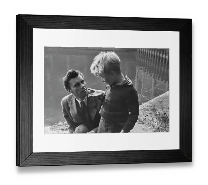 Framed Print : Bogarde's Sidekick Framed Print : Bogarde's Sidekick