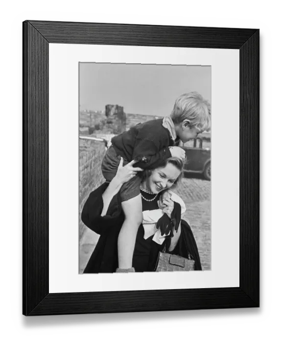 Framed Print : Jon Whiteley Framed Print : Jon Whiteley