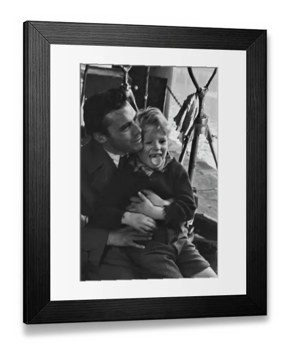 Framed Print : Bogarde's Sidekick Framed Print : Bogarde's Sidekick