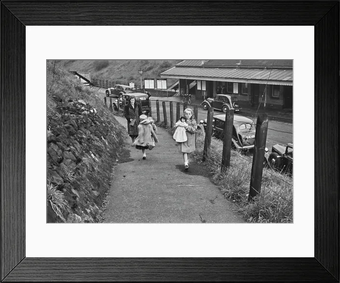 Framed Print : Jon Whiteley Framed Print : Jon Whiteley