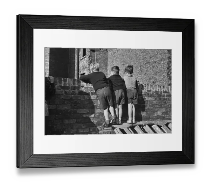 Framed Print : Jon Whiteley Framed Print : Jon Whiteley