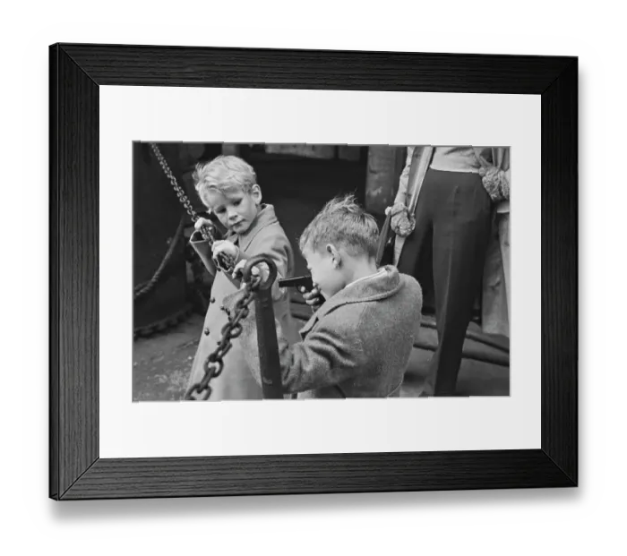 Framed Print : Jon Whiteley Framed Print : Jon Whiteley