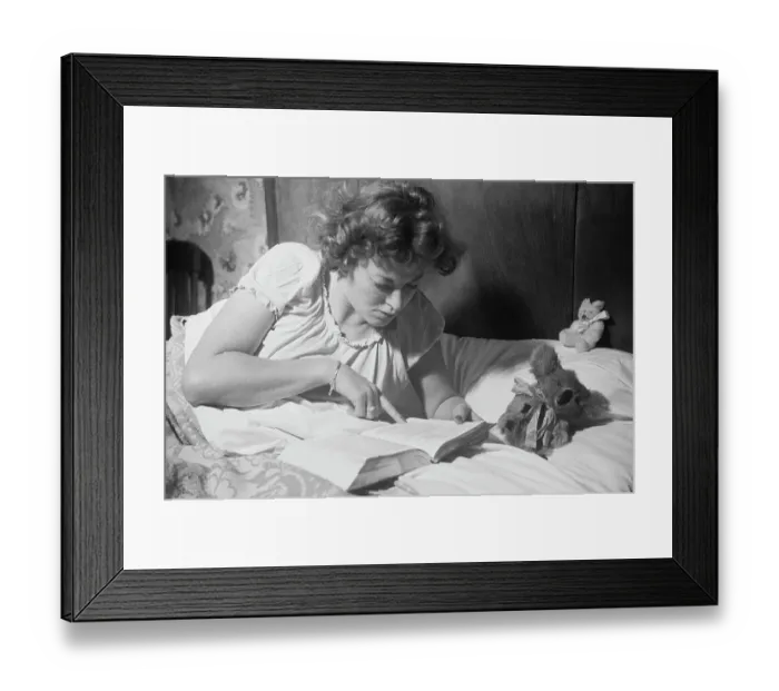 Framed Print : Bluebell Girl Reads Wilde Framed Print : Bluebell Girl Reads Wilde