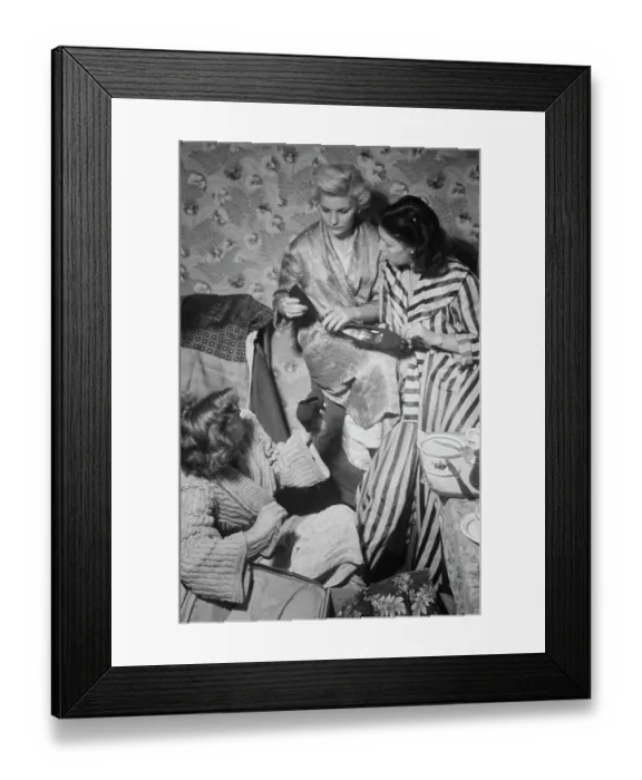 Framed Print : Bluebell Girls Stop Over In Paris Framed Print : Bluebell Girls Stop Over In Paris