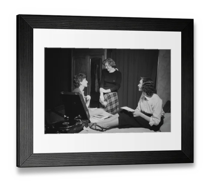 Framed Print : Bluebell Girls Stop Over In Paris Framed Print : Bluebell Girls Stop Over In Paris