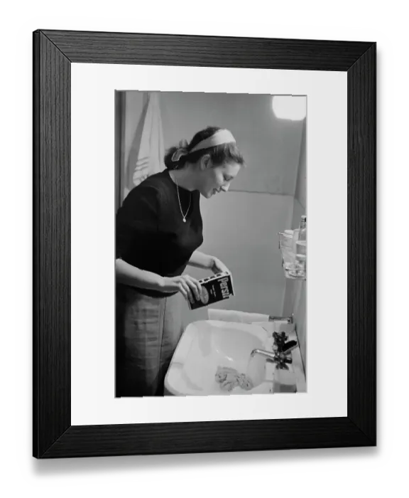 Framed Print : Bluebell Girl In Milan Framed Print : Bluebell Girl In Milan