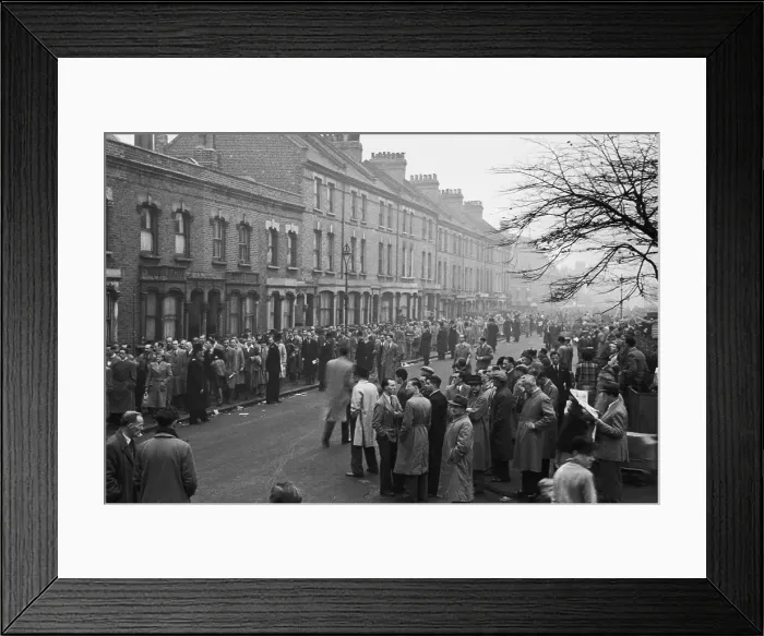 Framed Print : Arsenal Queue Framed Print : Arsenal Queue