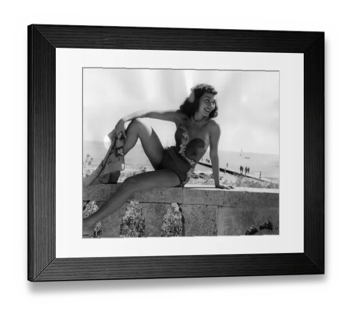 Framed Print : Simone Silva Framed Print : Simone Silva