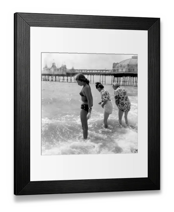 Framed Print : BesideThe Sea Framed Print : BesideThe Sea
