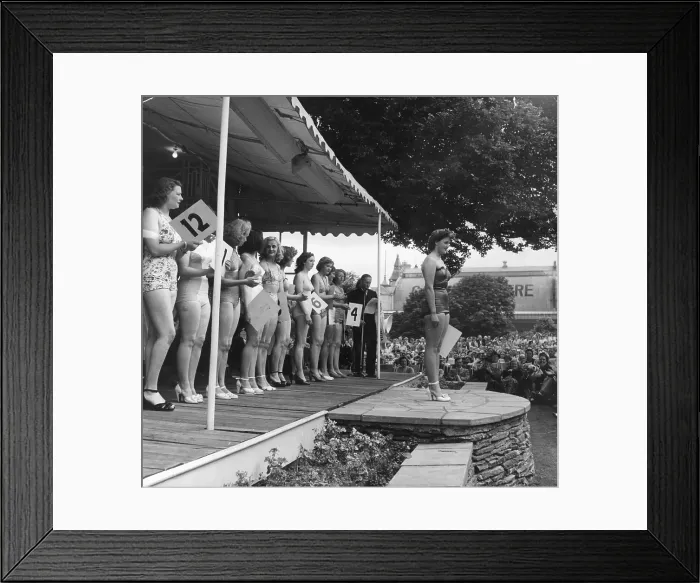 Framed Print : Beauty Show Framed Print : Beauty Show