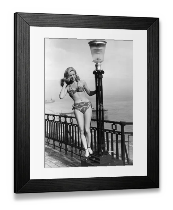 Framed Print : Diana Dors