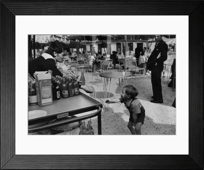 Framed Print : Drink Stall Framed Print : Drink Stall
