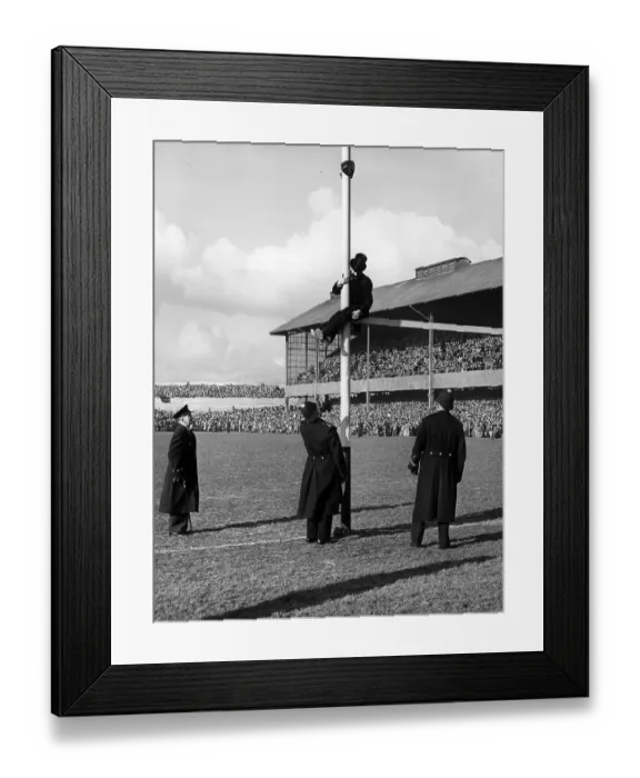 Framed Print : England V Ireland Framed Print : England V Ireland