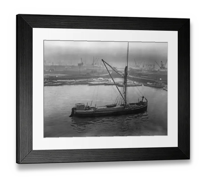 Framed Print : Thames Sailing Barge Framed Print : Thames Sailing Barge