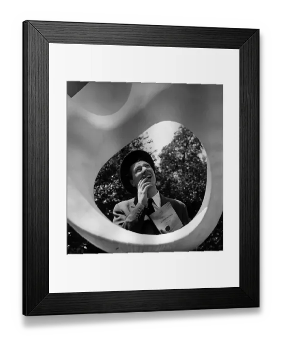 Framed Print : Bemusing Sculpture Framed Print : Bemusing Sculpture