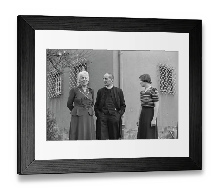 Framed Print : Martin Niemöller with Family Framed Print : Martin Niemöller with Family