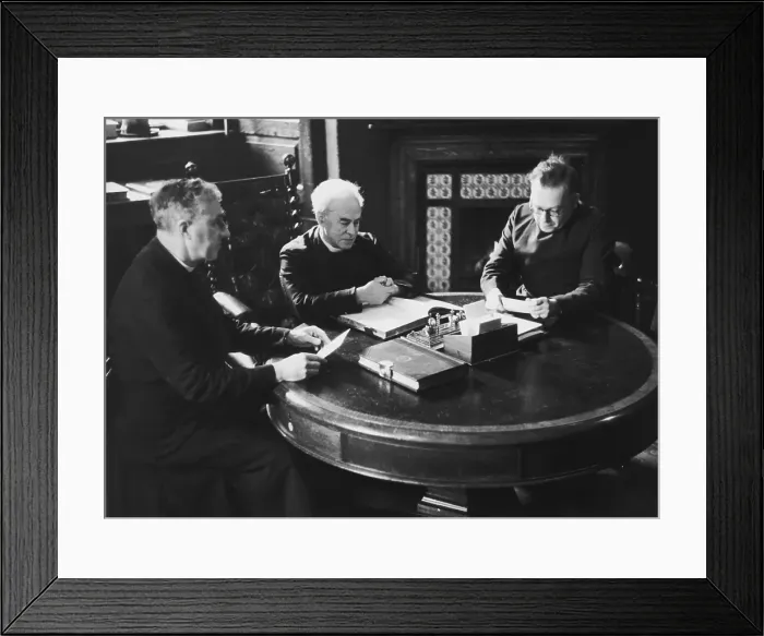 Framed Print : Dean Matthews Framed Print : Dean Matthews