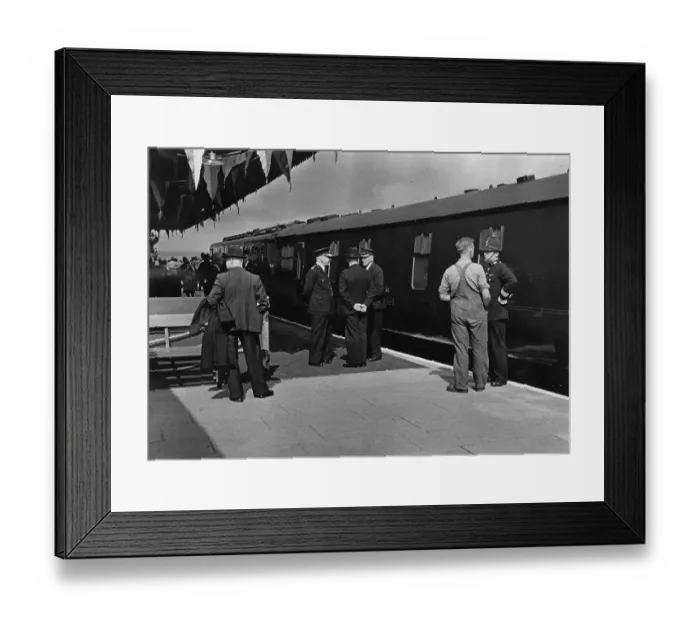 Framed Print : Royal Train Framed Print : Royal Train