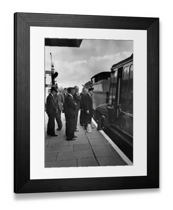 Framed Print : Royal Train