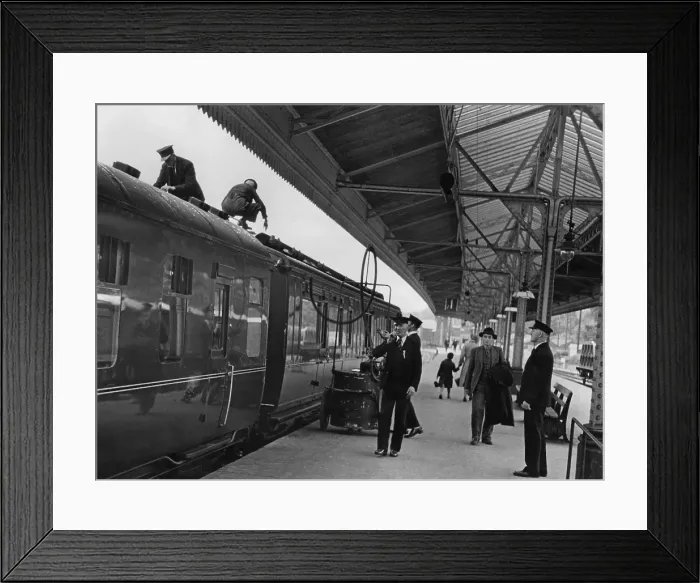 Framed Print : Royal Train Framed Print : Royal Train