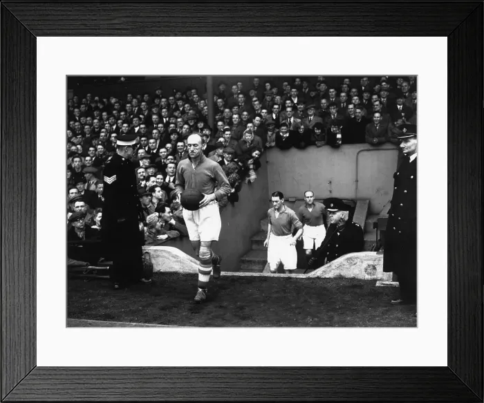 Framed Print : Liverpool Come Out Framed Print : Liverpool Come Out