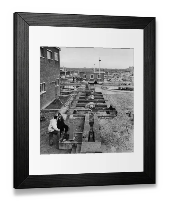 Framed Print : Harwell Water Checks Framed Print : Harwell Water Checks