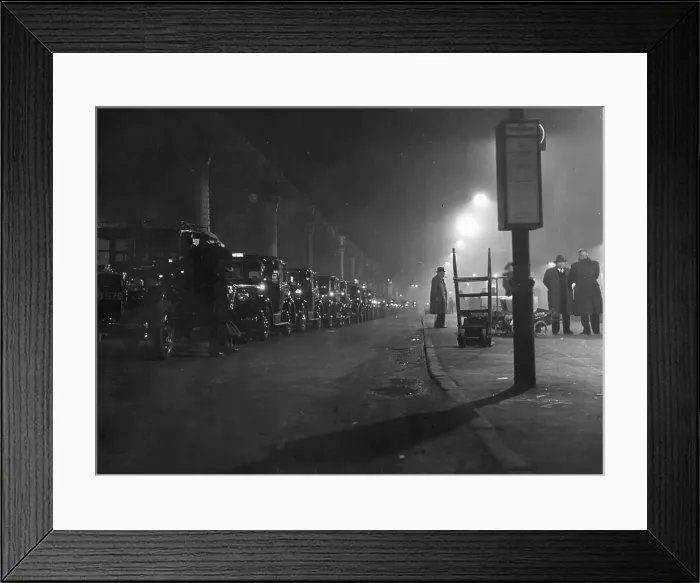 Framed Print : Taxi Queue Framed Print : Taxi Queue