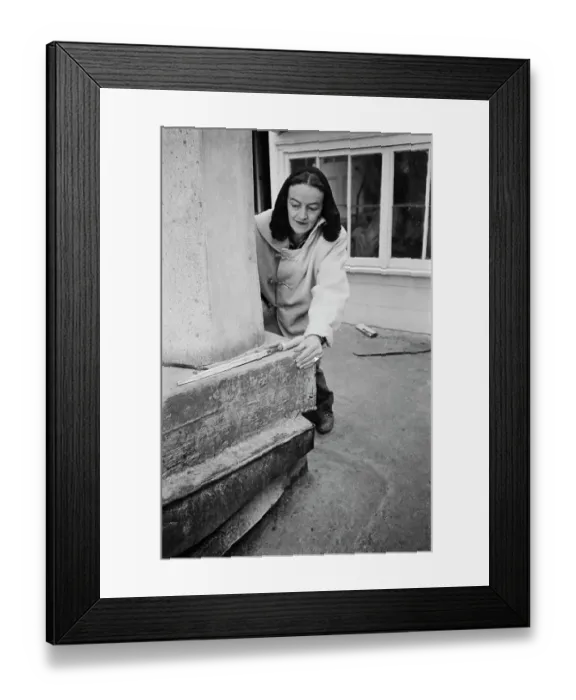 Framed Print : Barbara Hepworth At Trewyn Studios Framed Print : Barbara Hepworth At Trewyn Studios