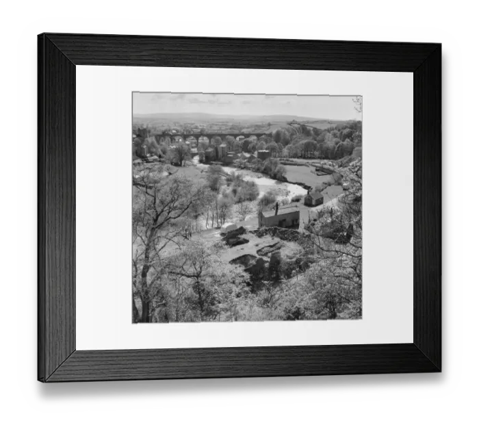 Framed Print : Ingleton Village Framed Print : Ingleton Village