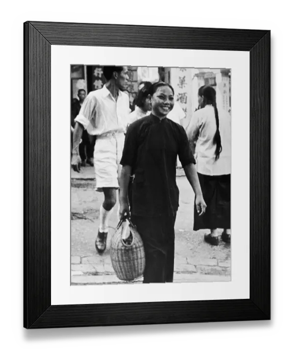 Framed Print : Hong Kong Lady Framed Print : Hong Kong Lady