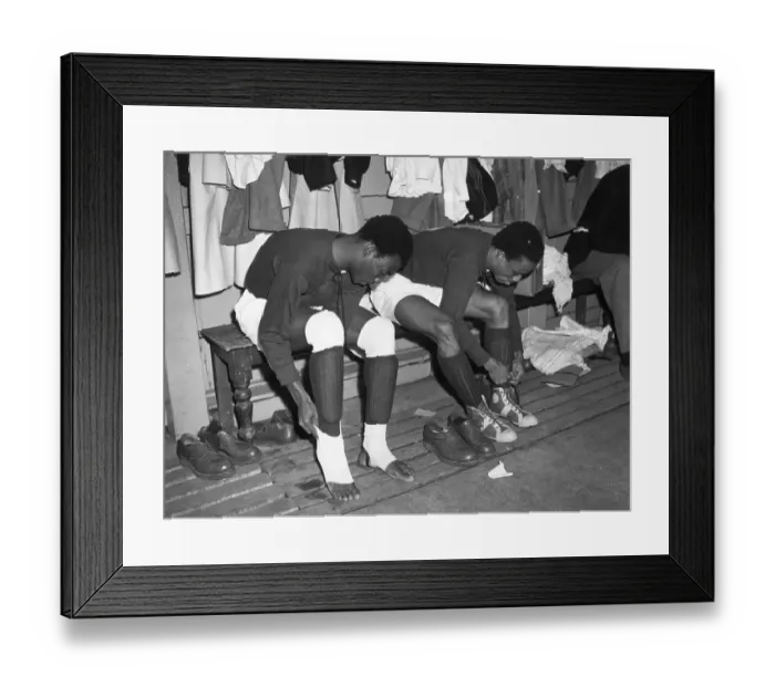 Framed Print : Nigerian Footballers Framed Print : Nigerian Footballers