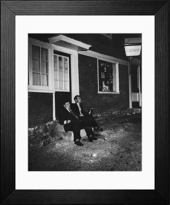 Framed Print : Hop Pickers Drinking Beer Framed Print : Hop Pickers Drinking Beer