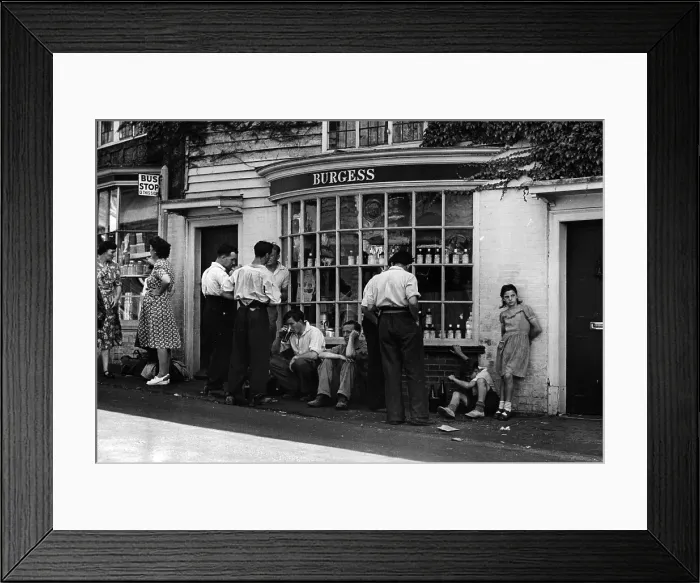 Framed Print : Hop Pickers Drink Framed Print : Hop Pickers Drink