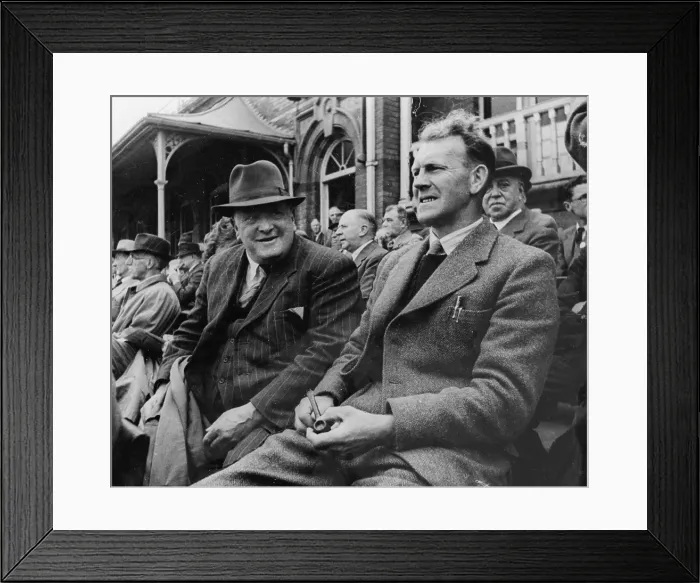 Framed Print : Trent Bridge Crowd Framed Print : Trent Bridge Crowd