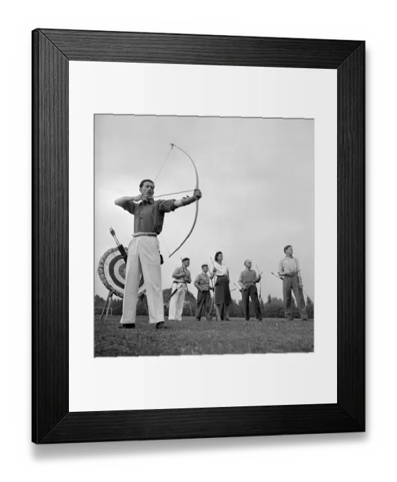 Framed Print : Archer Stance Framed Print : Archer Stance