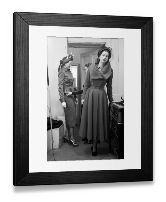 Framed Print : Amies Collar Framed Print : Amies Collar