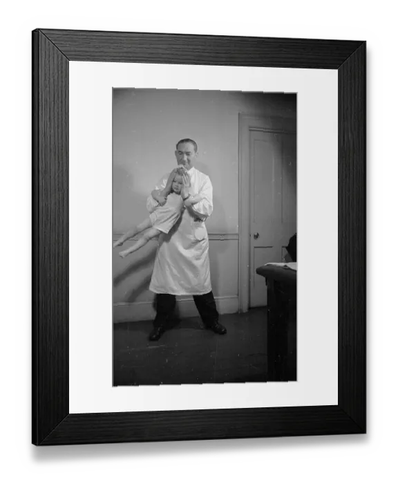 Framed Print : Pendulum Swinging Framed Print : Pendulum Swinging