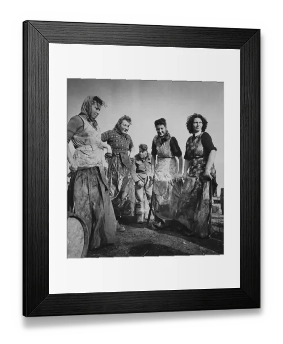 Framed Print : Scottish Migrant Workers Framed Print : Scottish Migrant Workers