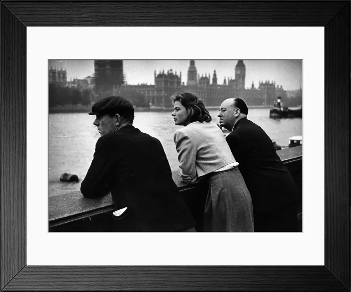 Framed Print : Ingrid In London Framed Print : Ingrid In London