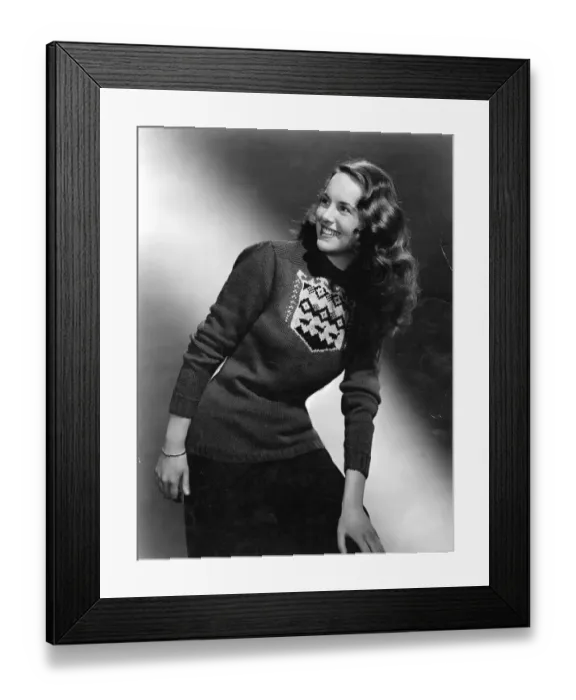 Framed Print : Ann South. September 1948: Model Ann South, shortly before having her long Framed Print : Ann South. September 1948: Model Ann South, shortly before having her long