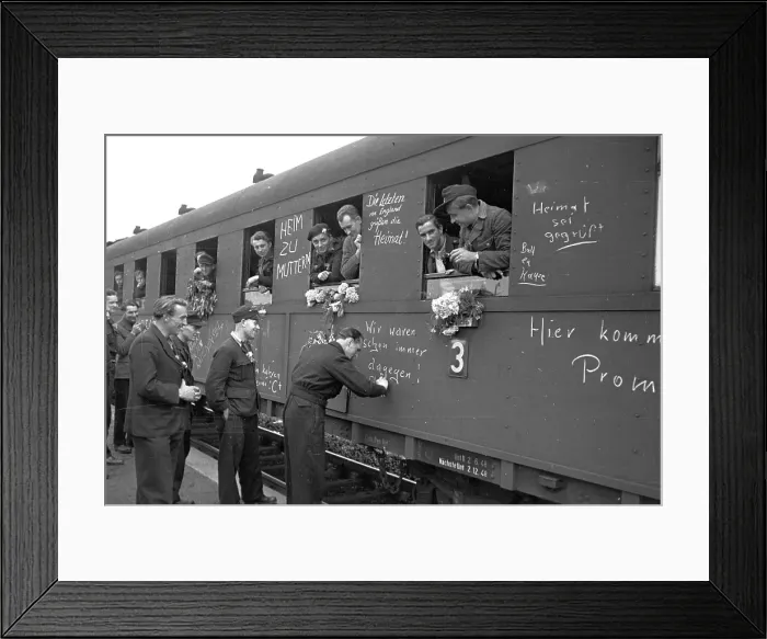Framed Print : Homecoming Messages Framed Print : Homecoming Messages