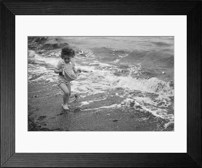 Framed Print : Evelyn Paddling Framed Print : Evelyn Paddling