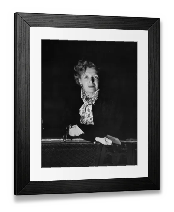 Framed Print : Dame Gladys Cooper Framed Print : Dame Gladys Cooper