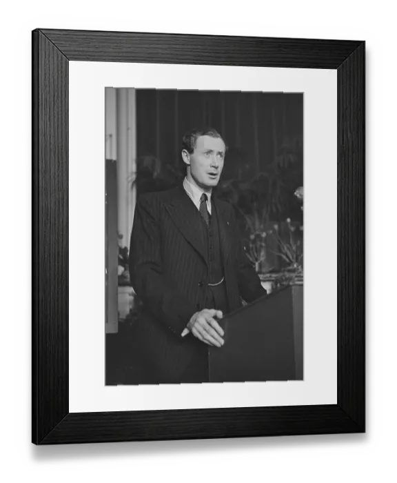 Framed Print : Duncan Sandys Framed Print : Duncan Sandys