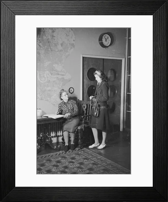 Framed Print : Coming In Late Framed Print : Coming In Late