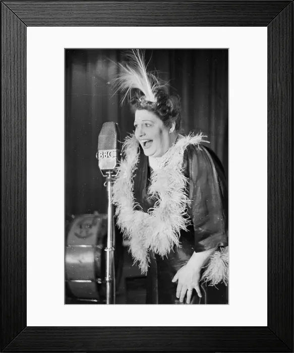Framed Print : Hay BBC. 6th December 1947: Gladys Hay from the BBC radio comedy quiz show Framed Print : Hay BBC. 6th December 1947: Gladys Hay from the BBC radio comedy quiz show
